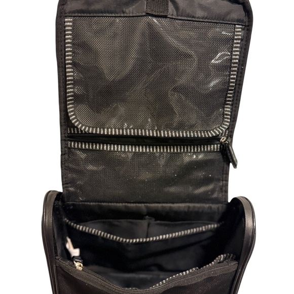 Sephora Black Leather Makeup Makeup Cases - Picture 6 of 16